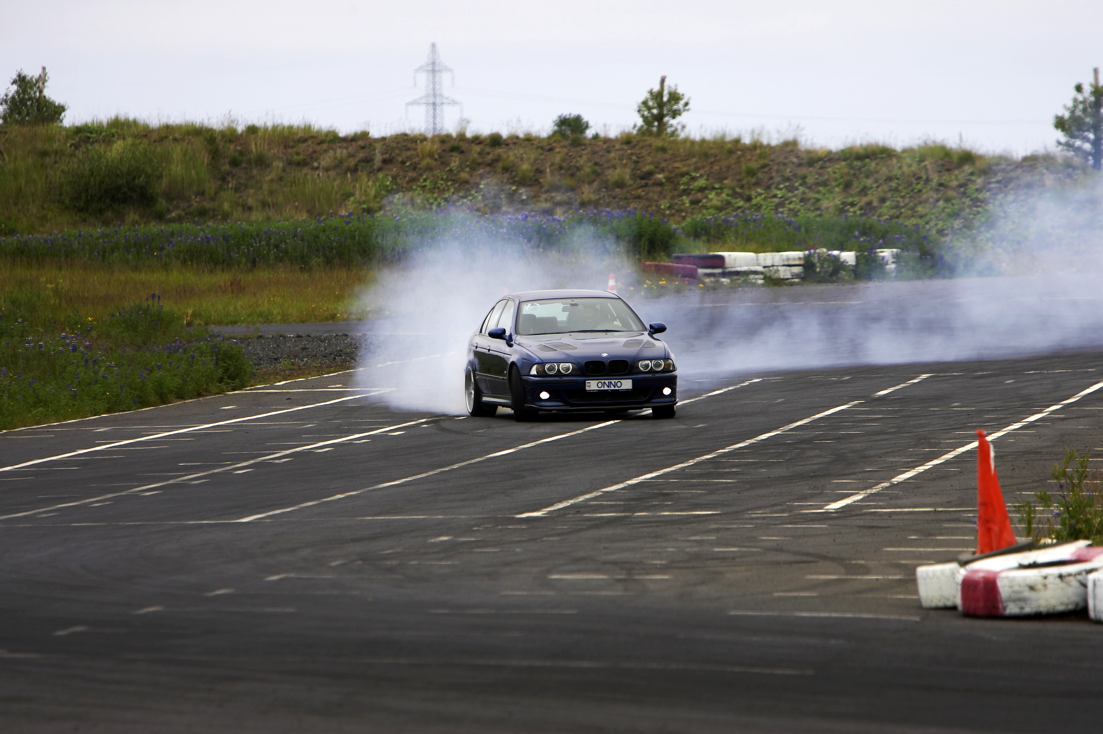 E39 bmw m5 drifting epic fail